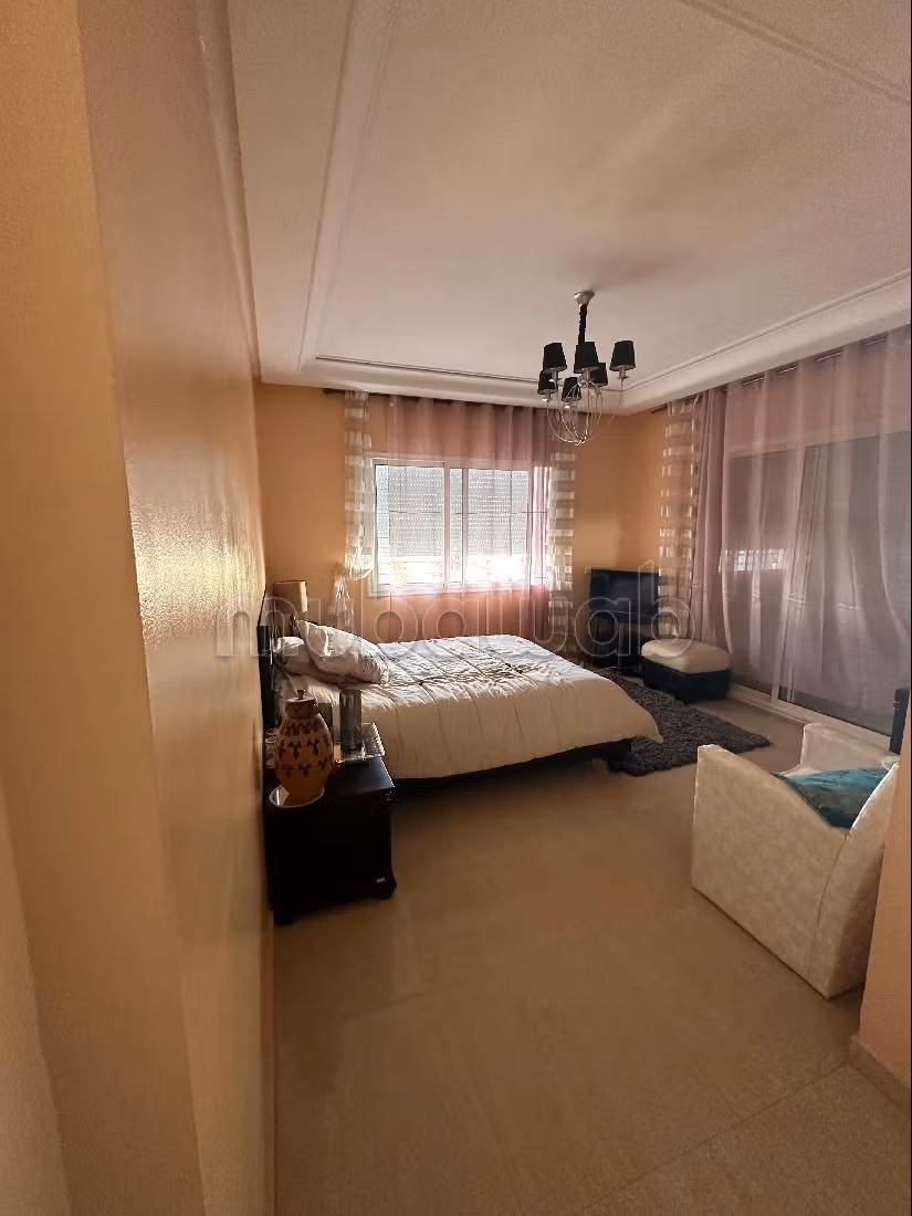 منزل فخم للبيع ب المغرب العربي. المساحة الكلية 400 م². مفروشة.