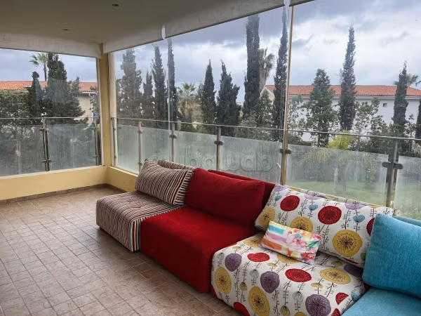 Sale of a lovely apartment. Total area 126 m². Garden and lift. 