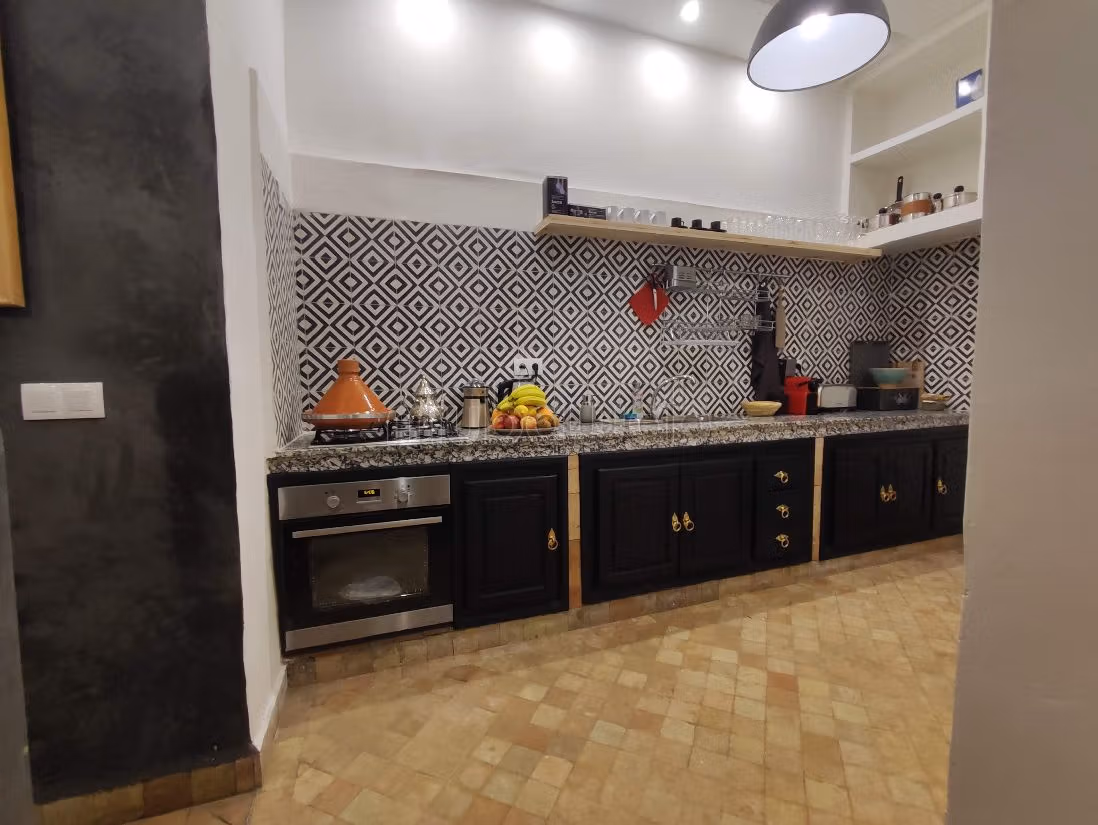 Meraviglioso riad in vendita a Assouel. 7 locali. Piscina e condizionatore