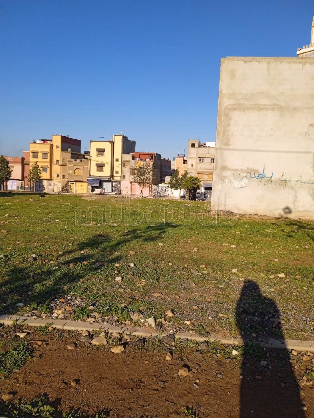 Land for sale. Dimension 80 m².