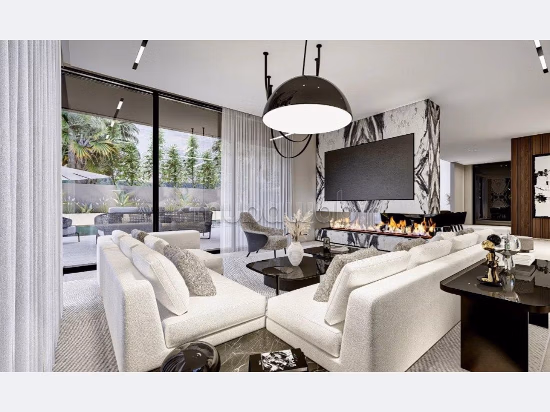 Luxury home for sale. Surface area 481 m². Closed residence. 