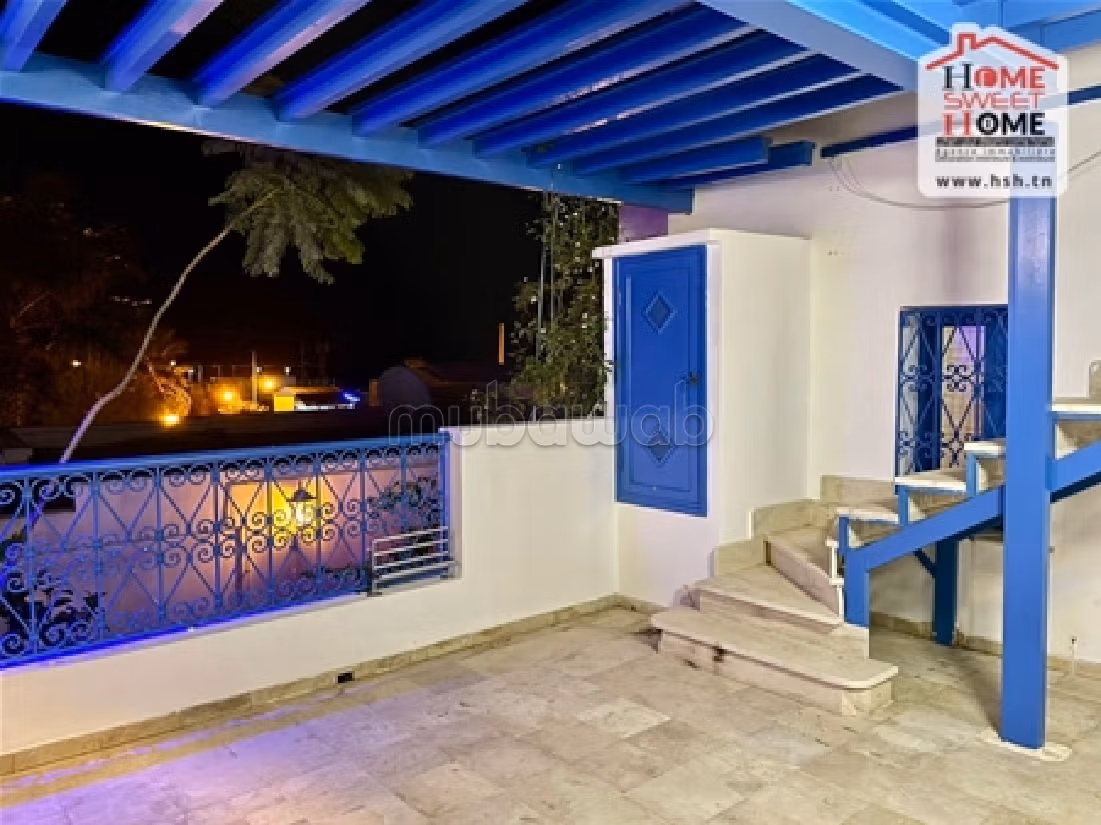 كراء فيلا فاخرة ب سيدي بو سعيد. 3 غرف رائعة. مطبخ مجهز. 