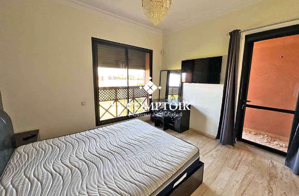 Fabulous villa for sale in Route de Fez. 3 lovely rooms. Storage unit