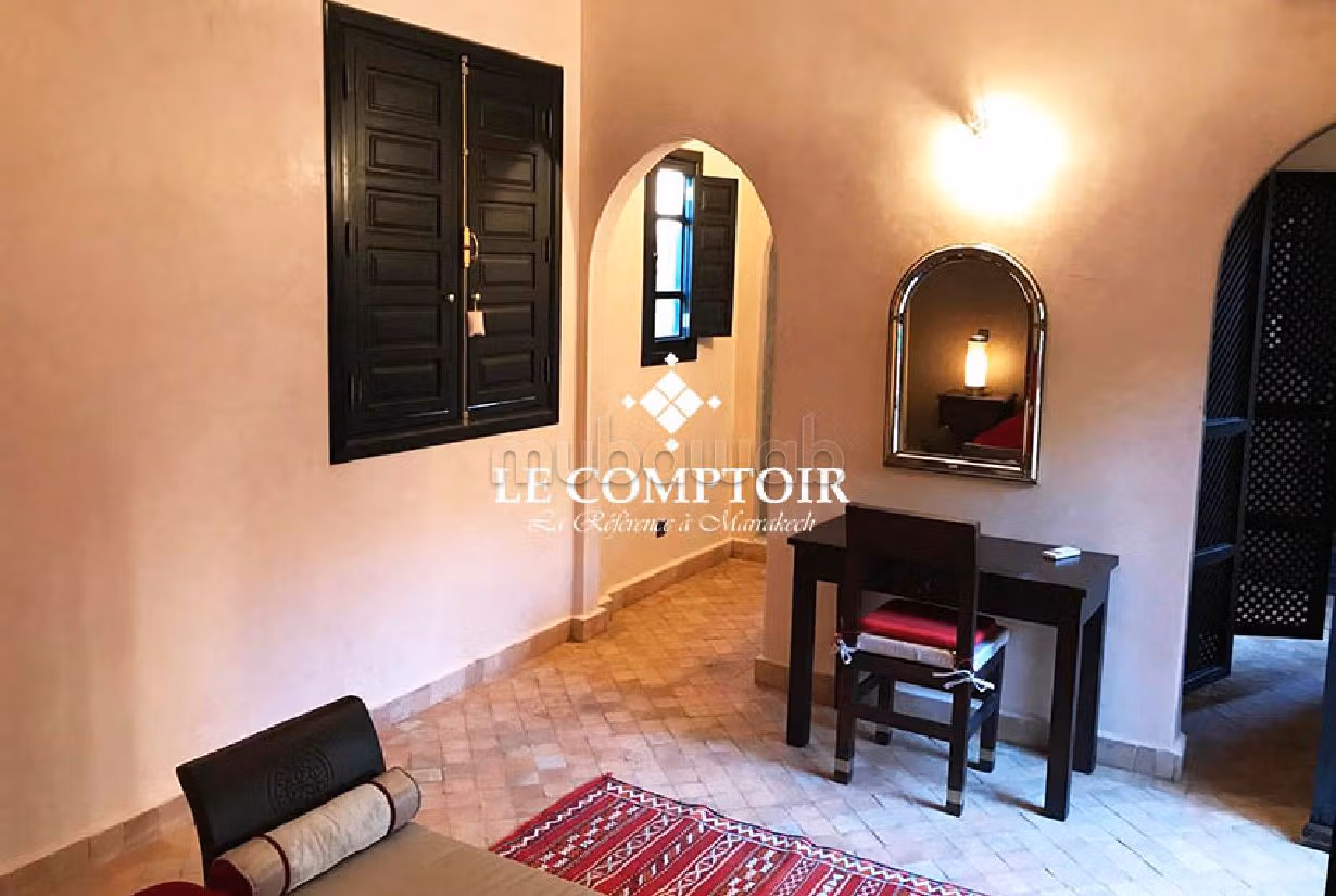 Kopen: villa's en luxe woningen in Ennakhil (Palmeraie). 4 Slaapkamers. Gemeubileerd. 