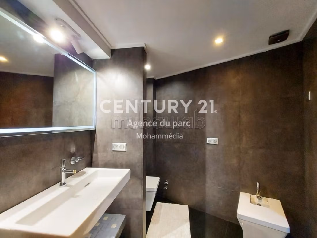 Acquista casa a La Siesta. 4 locali. Arredato