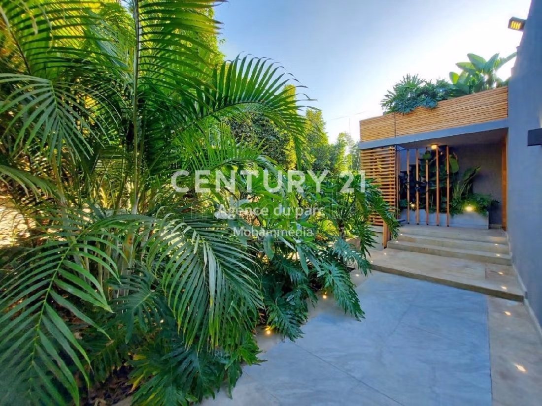 Acquista casa a La Siesta. 4 locali. Arredato