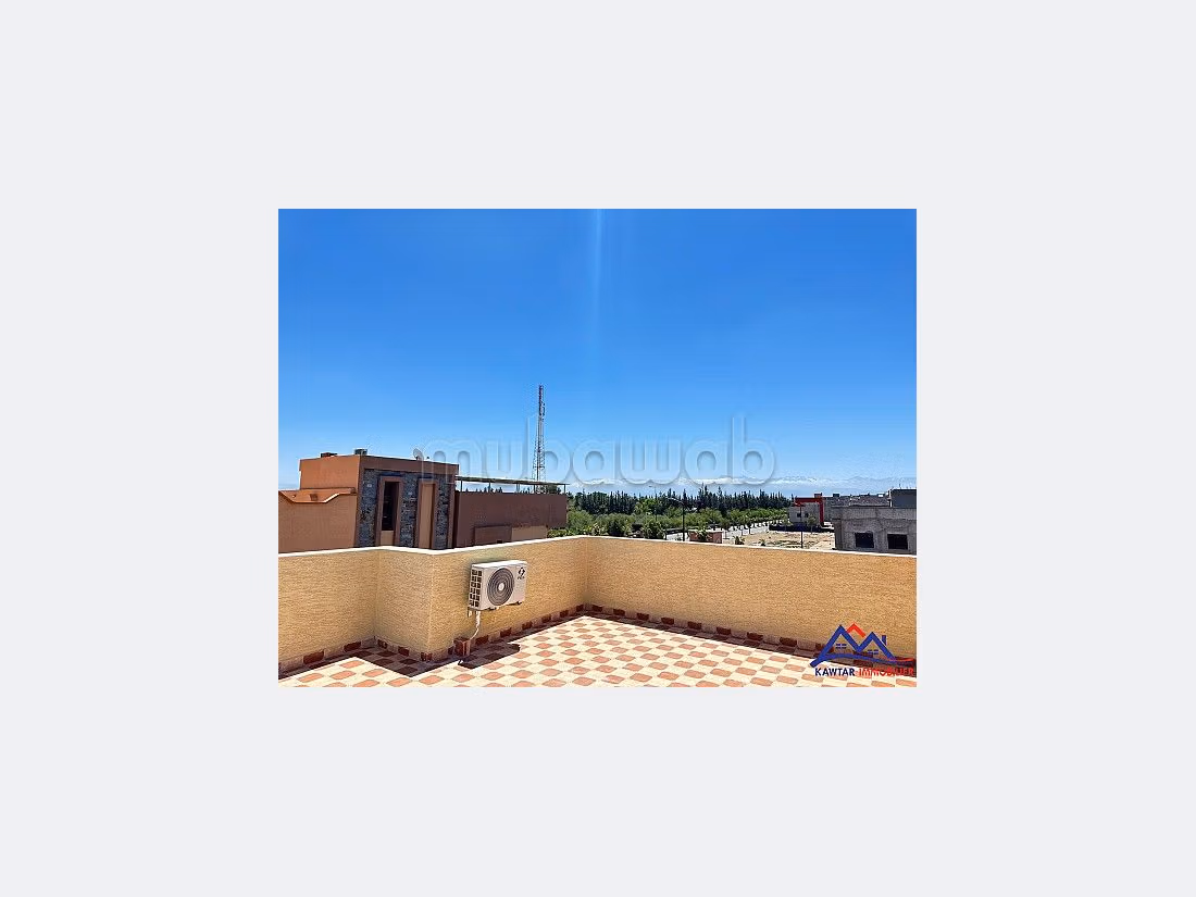 Lujosa villa en alquiler en Route de l'Ourika. Área total 300 m². Espacios verdes, Balcón