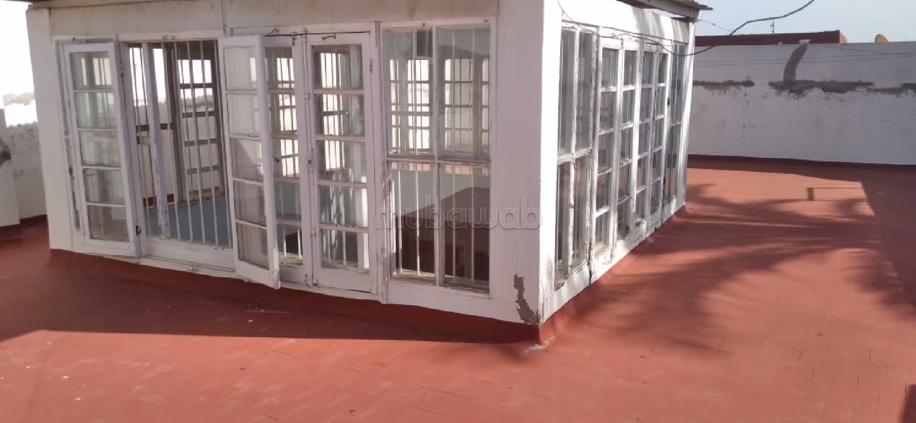 Maison à l'achat à Medina. 14 pièces confortables. Belle terrasse