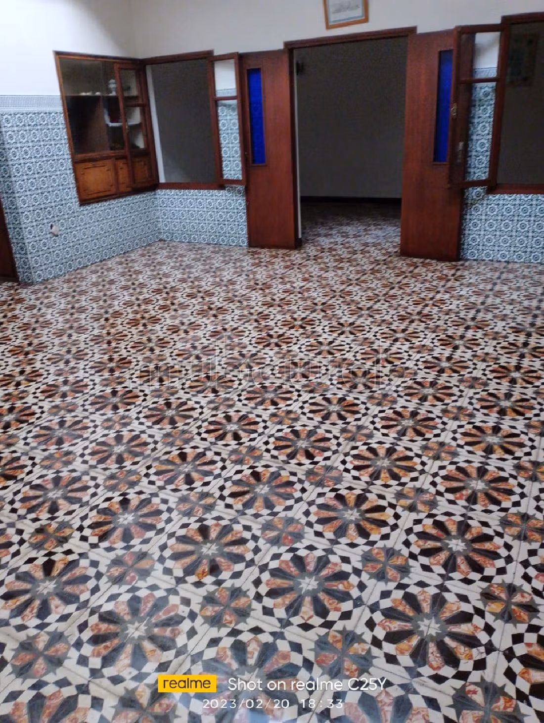 Maison à l'achat à Medina. 14 pièces confortables. Belle terrasse