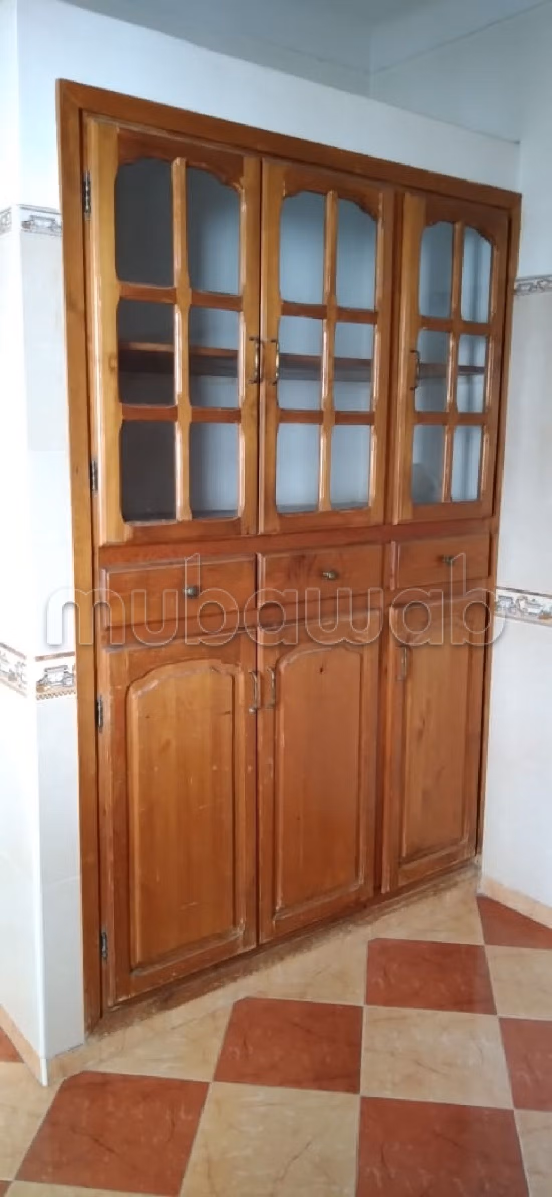 Maison à l'achat à Medina. 14 pièces confortables. Belle terrasse