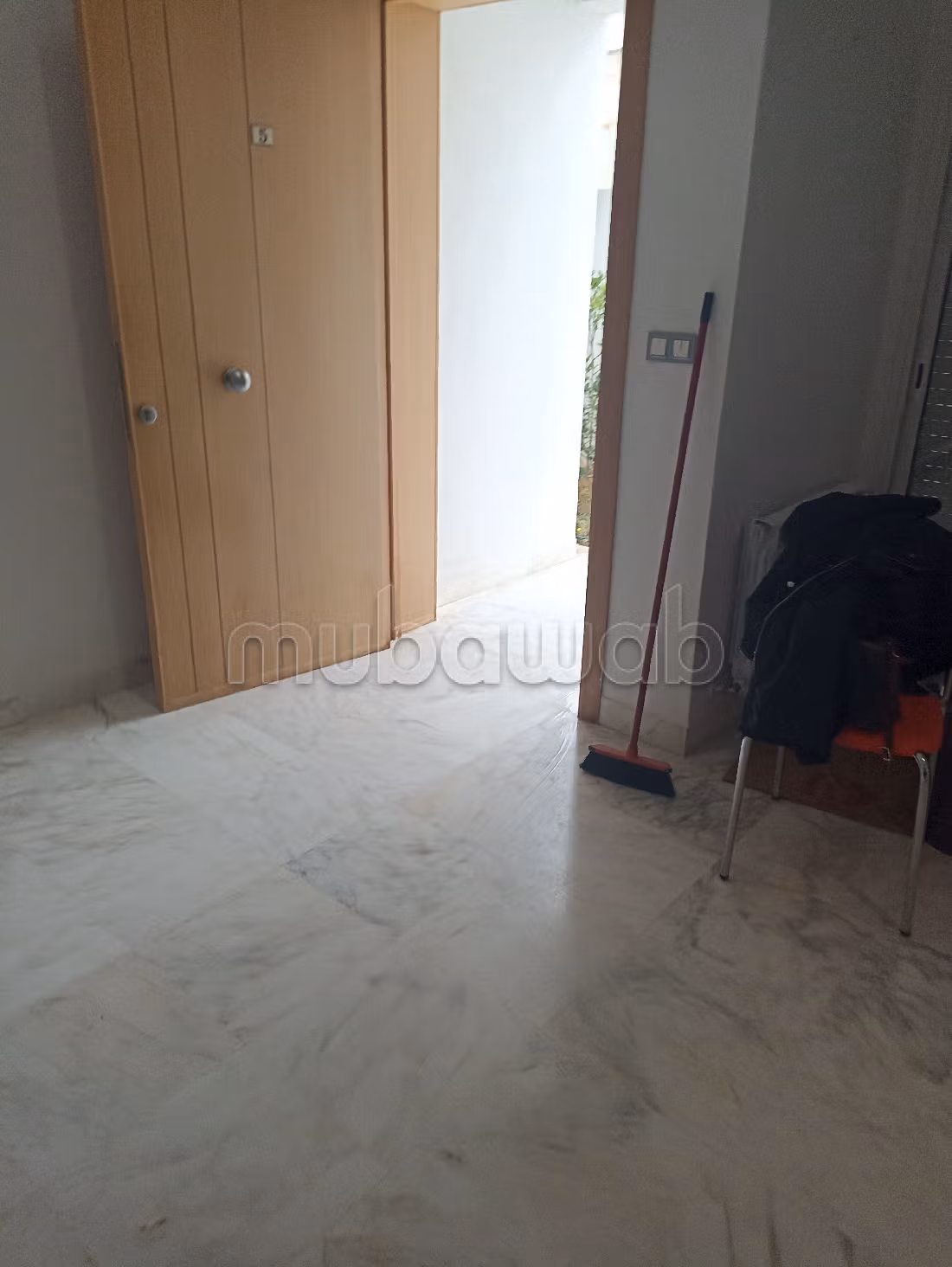 Rent an apartment in Ain Zaghouan Nord. 2 rooms. 