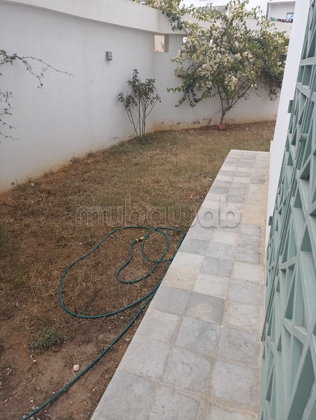 Rent an apartment in Ain Zaghouan Nord. 2 rooms. 