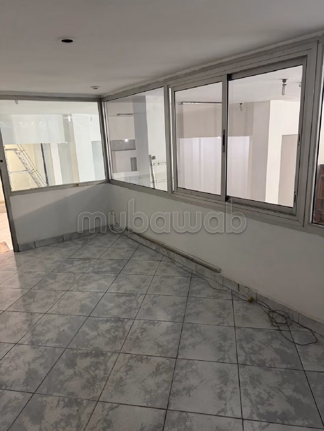 Oficinas y locales comerciales en venta en Roches Noires. Superficie de 220 m²