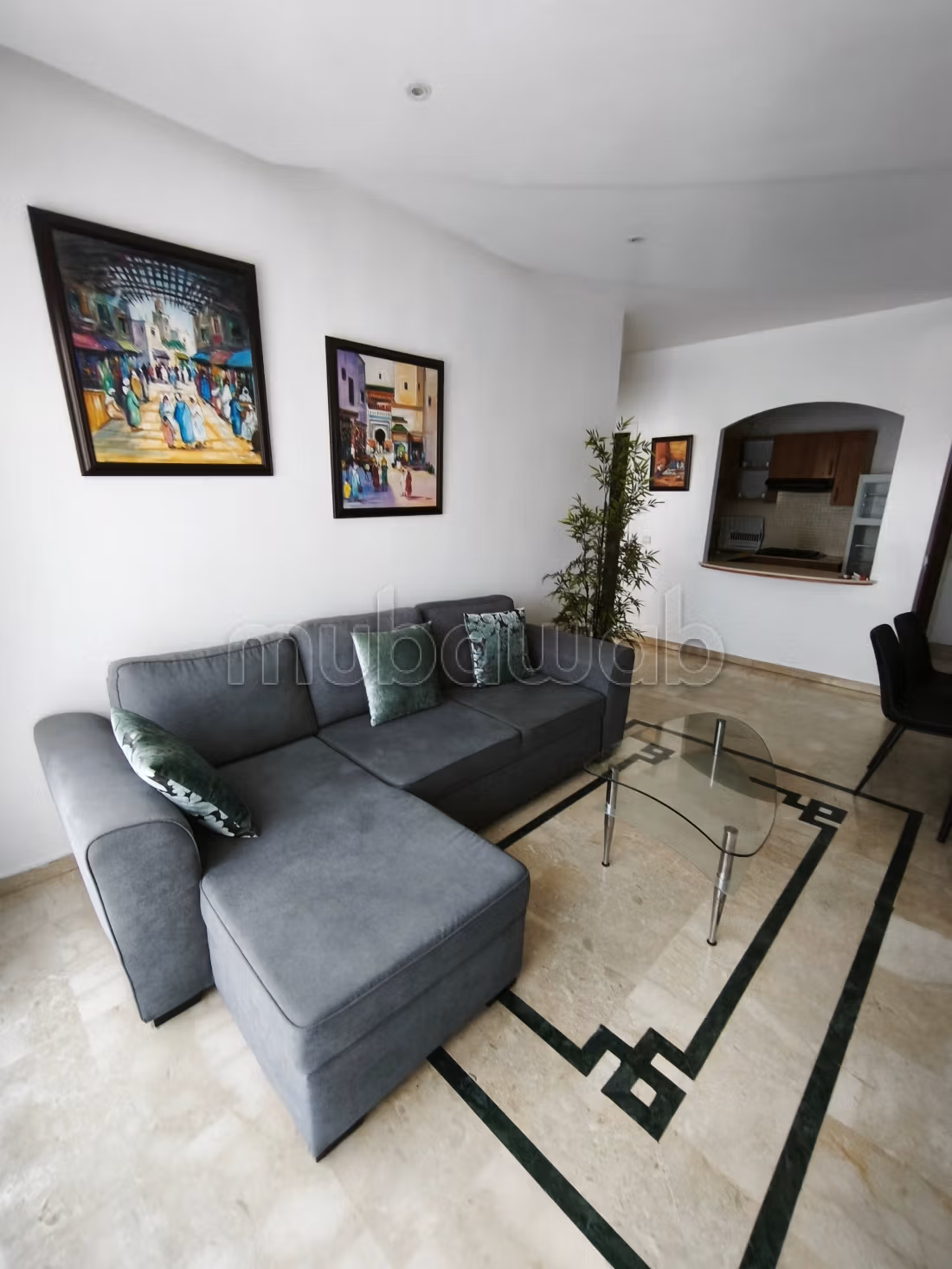 Appartement meublé bien situé — 2
