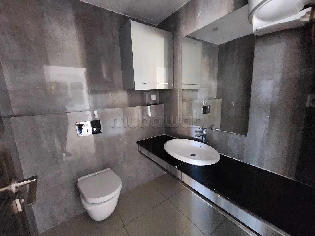 Offices for rent in El Manar - El Hank. Area of 100 m². caretaker and air conditioning. 