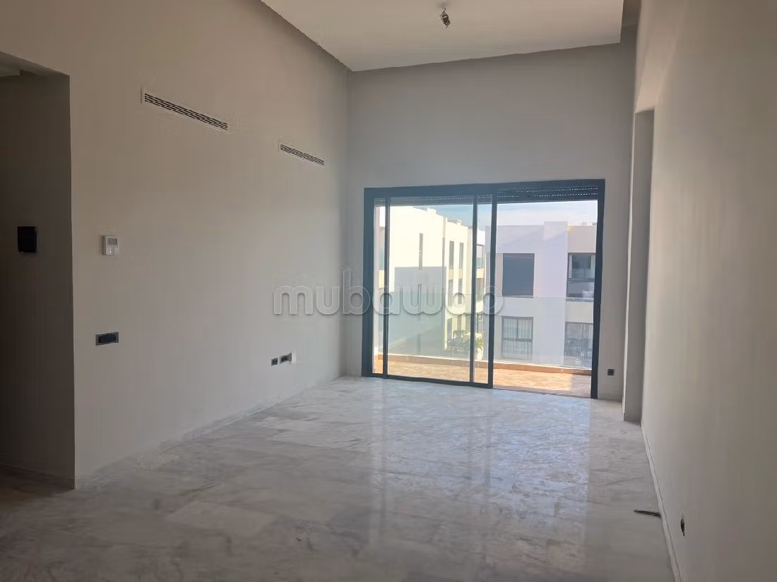 Find an apartment for rent in Bouskoura Ville. 4 large living areas. Caretaker service and air conditioning