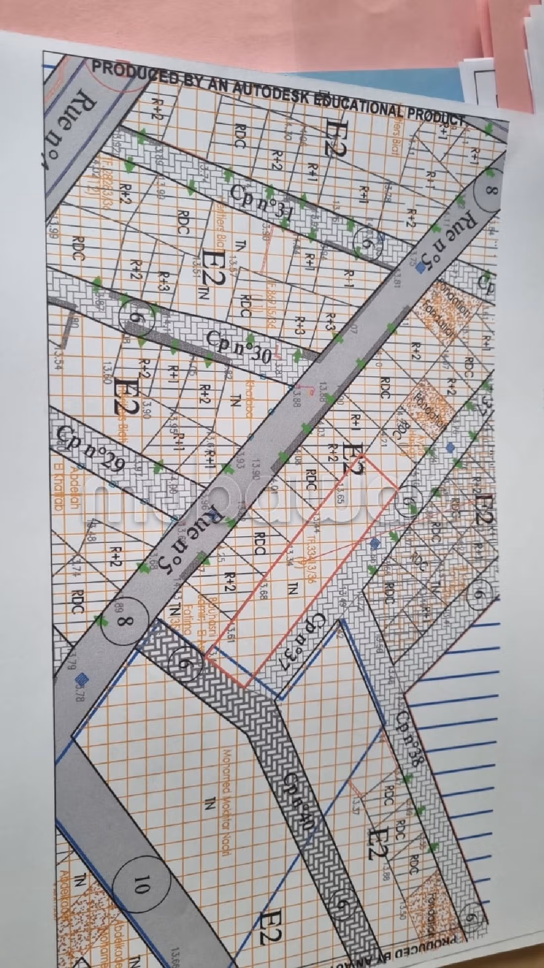 Te koop: land. Totale oppervlakte 500 m².