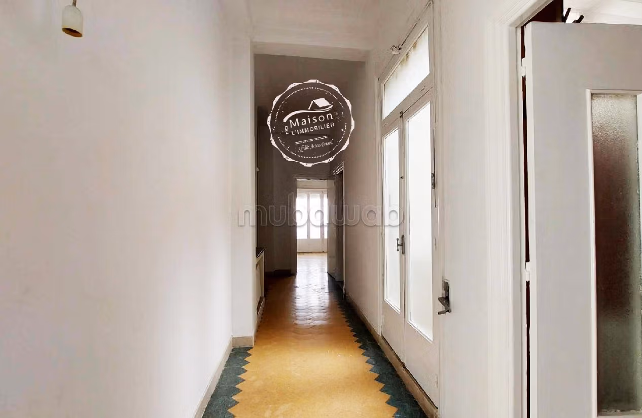 A louer appartement 200 m² hall 7 à belvédère