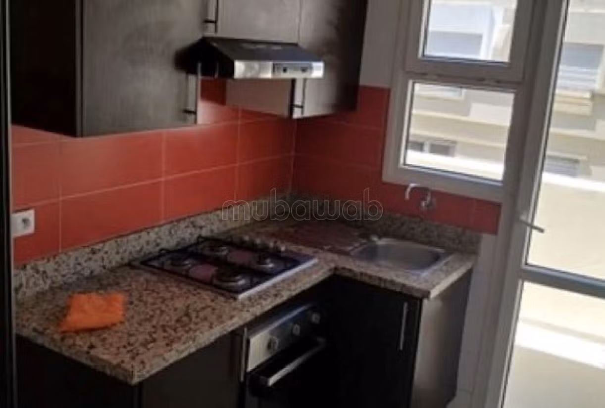 Superbe appartement à vendre à Aïn Sebaâ. Surface de 53 m². Porte blindée, sécurité