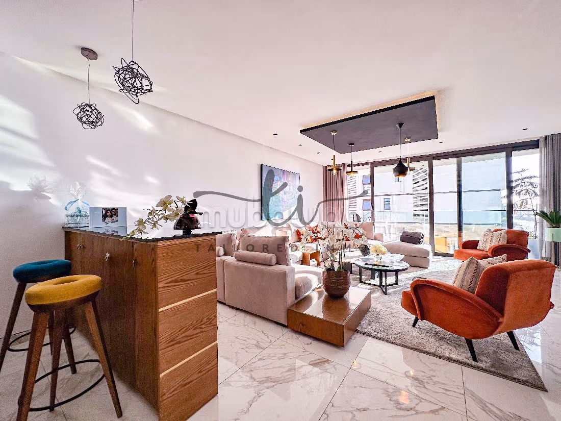 Appartamento in vendita a Ain Diab. 3 belle camere da letto. Terrazzo e ascensore.