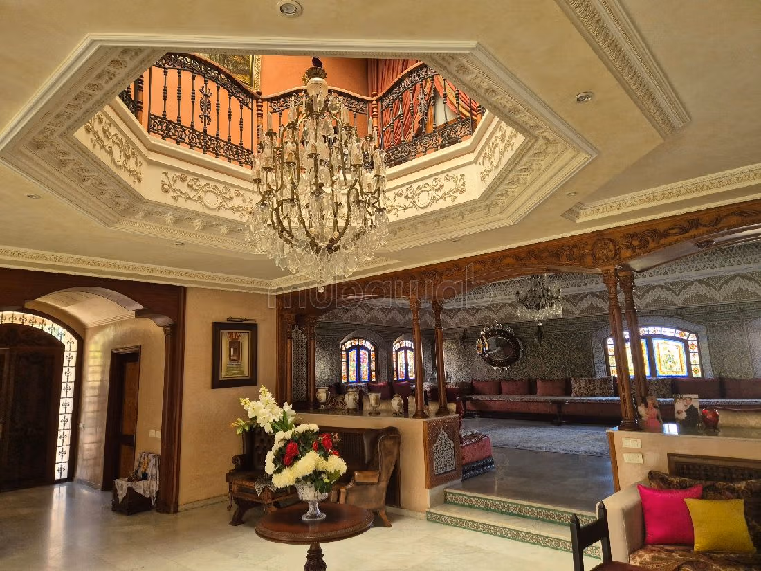 Villa di lusso in vendita a Californie. Superficie 1200 m². Giardino e garage. 