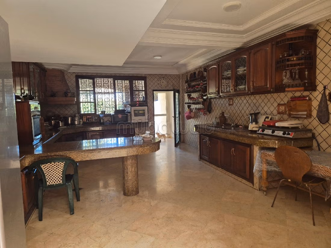 Villa di lusso in vendita a Californie. Superficie 1200 m². Giardino e garage. 