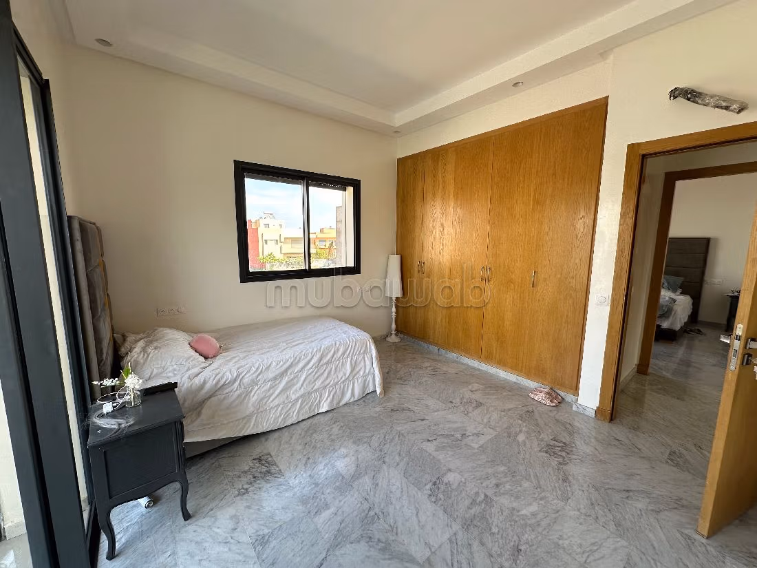 Maestosa residenza di lusso in vendita a Route de Tahanaout. 6 ampi locali. Con camino e aria condizionata. 