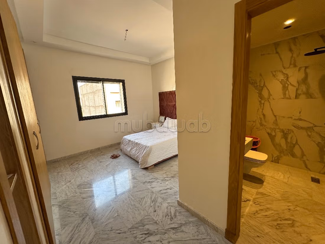 Maestosa residenza di lusso in vendita a Route de Tahanaout. 6 ampi locali. Con camino e aria condizionata. 