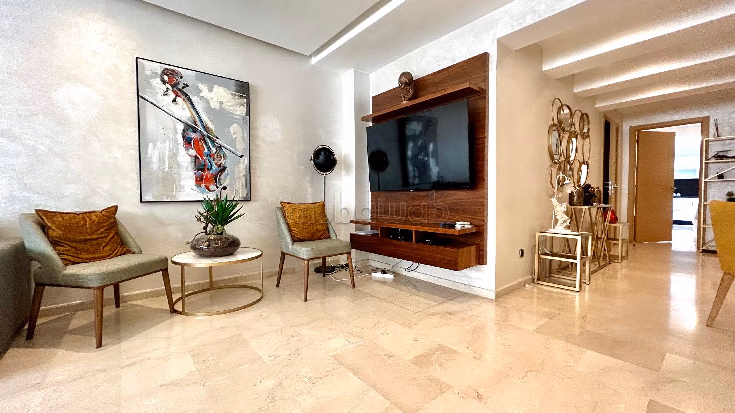 Affitta il tuo appartamento a Triangle d'Or. Superficie di 140 m². Televisore.