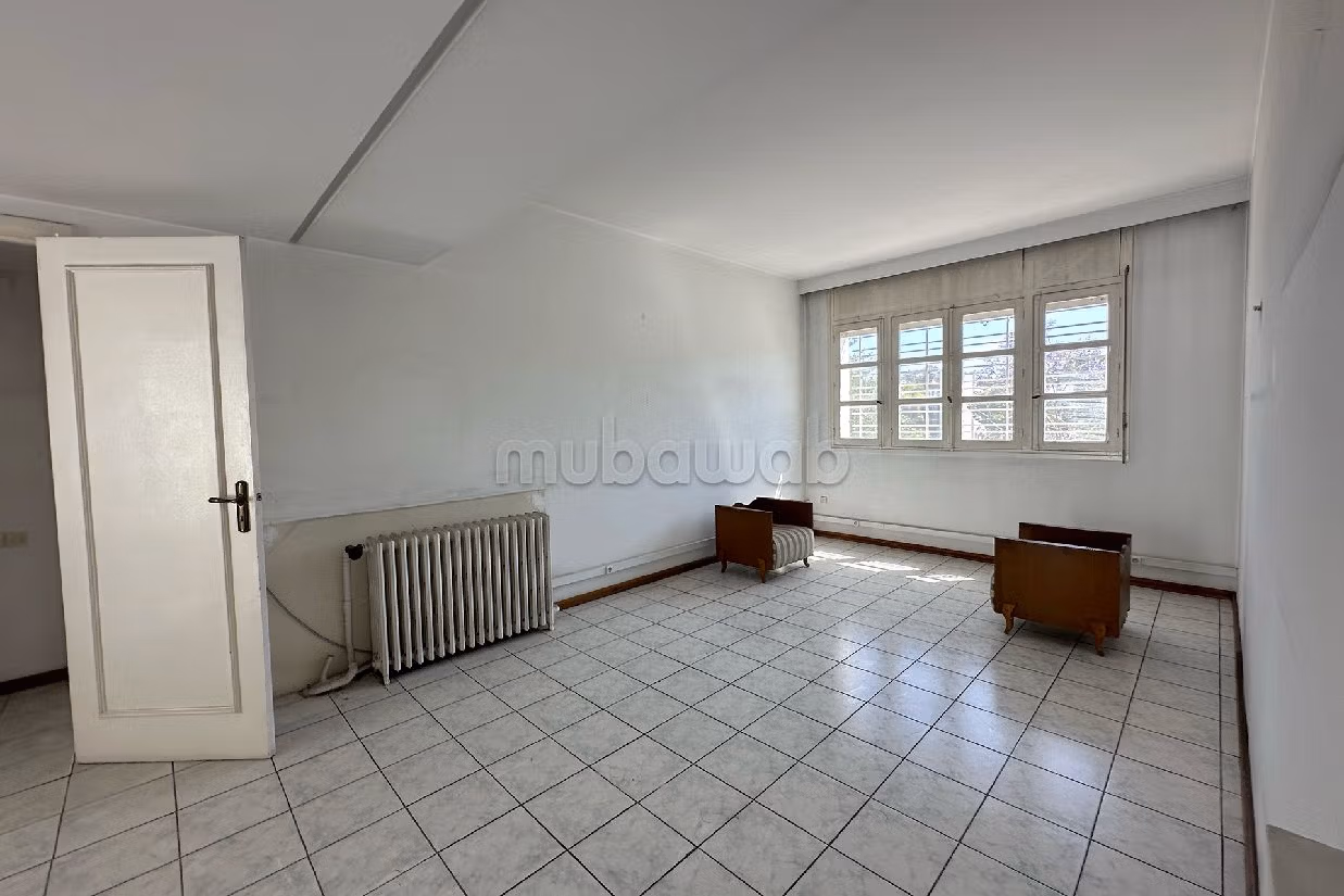 Offices & shops for sale in Agdal. Total area 514 m².