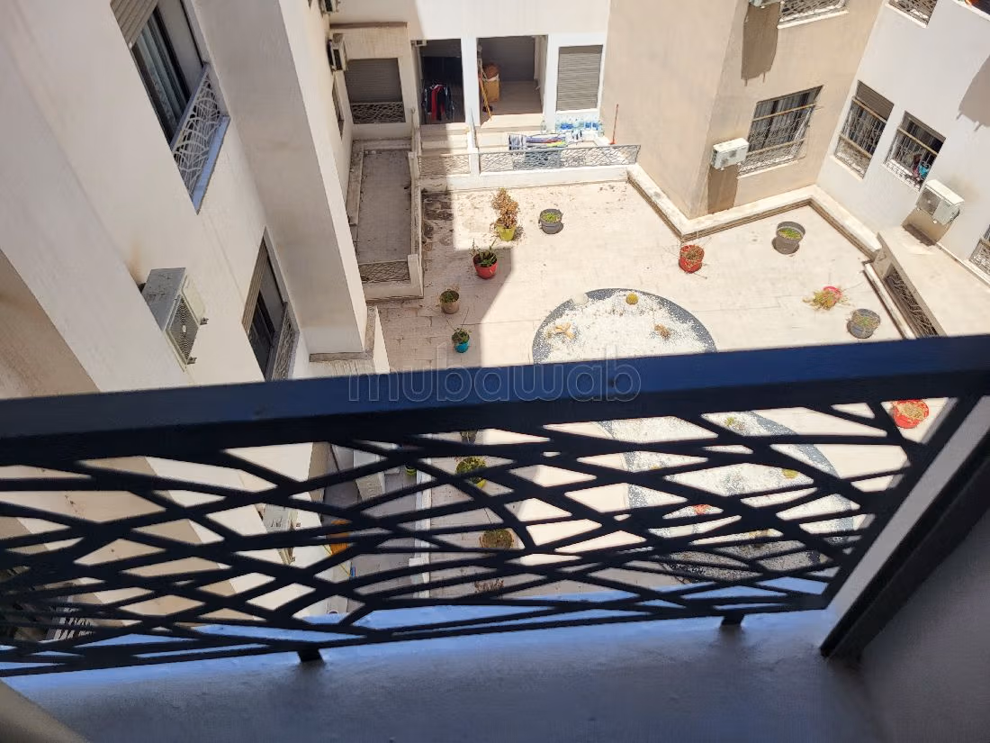 Studio meublé complet et tout compris eau, elec