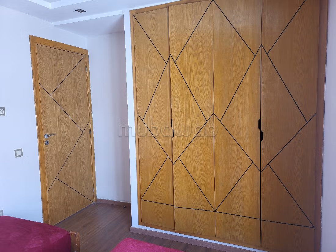 Studio meublé complet et tout compris eau, elec