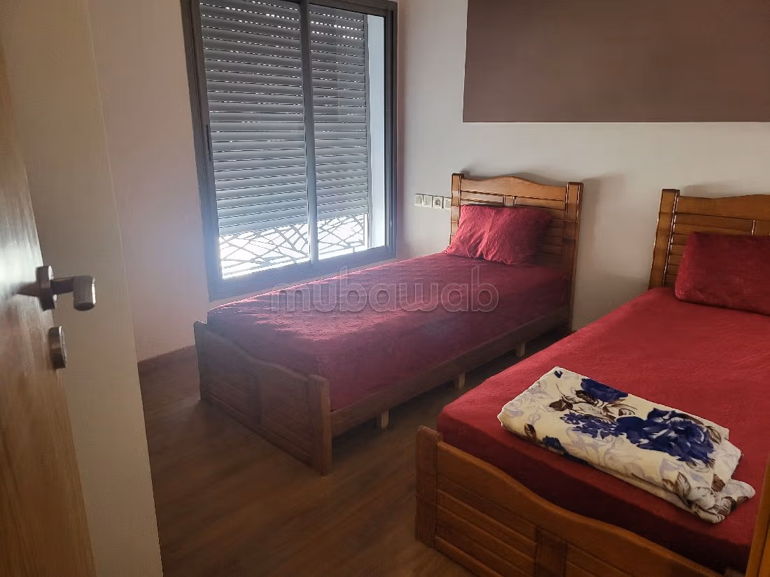 Studio meublé complet et tout compris eau, elec