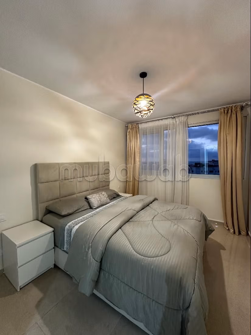 شقة رائعة للايجار ب الحي الإداري. 4 قطع. مفروشة.