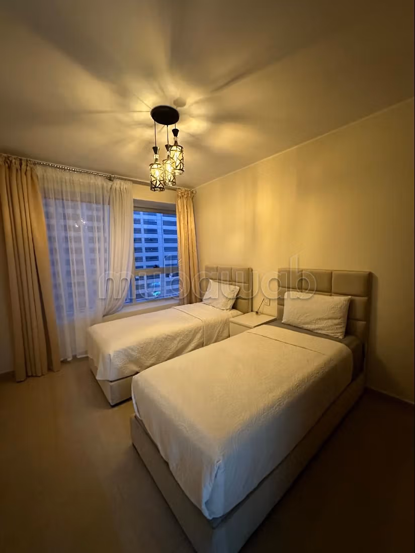 شقة رائعة للايجار ب الحي الإداري. 4 قطع. مفروشة.