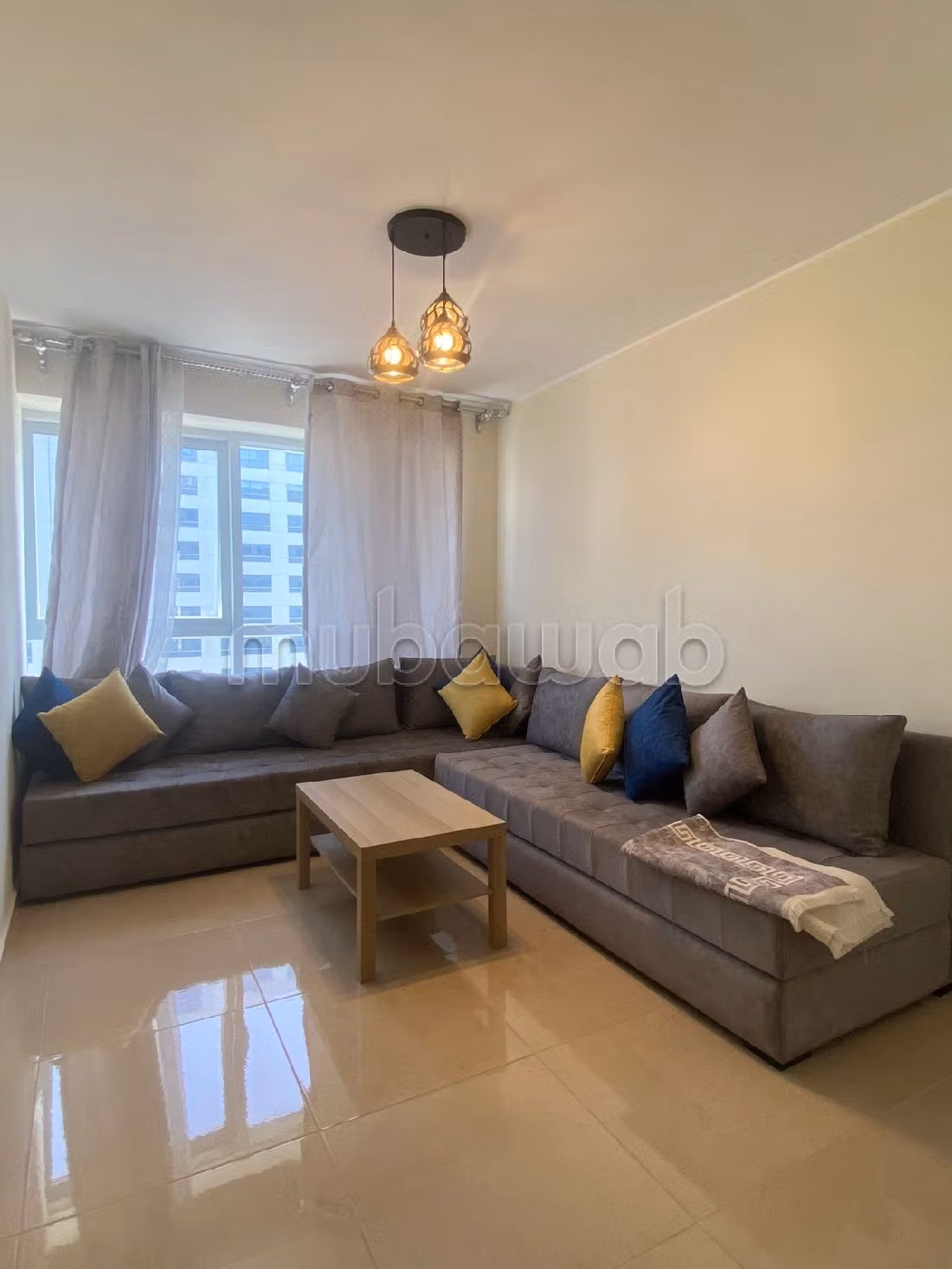 شقة رائعة للايجار ب الحي الإداري. 4 قطع. مفروشة.