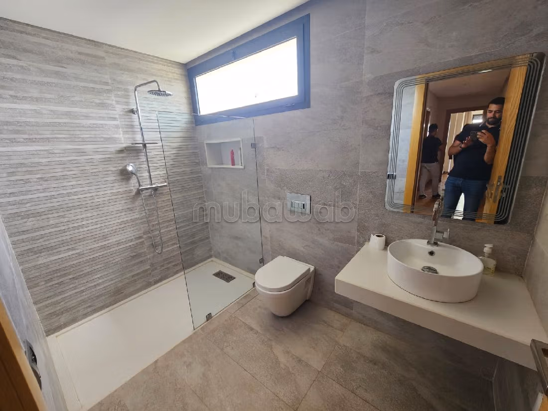 Luxury home for sale. 4 beautiful rooms. Traditional Moroccan living room, Secured neighbourhood. 