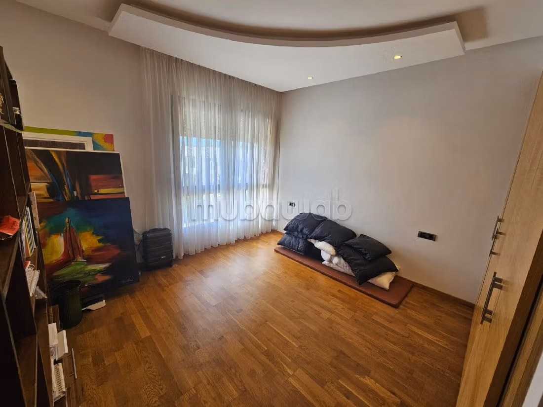 Luxury home for sale. 4 beautiful rooms. Traditional Moroccan living room, Secured neighbourhood. 