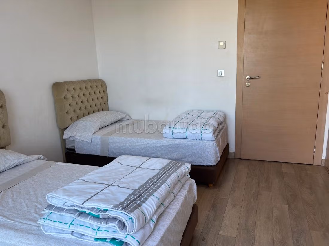 شقة رائعة للإيجار ببوسكورة. المساحة الإجمالية 100 م². مفروشة