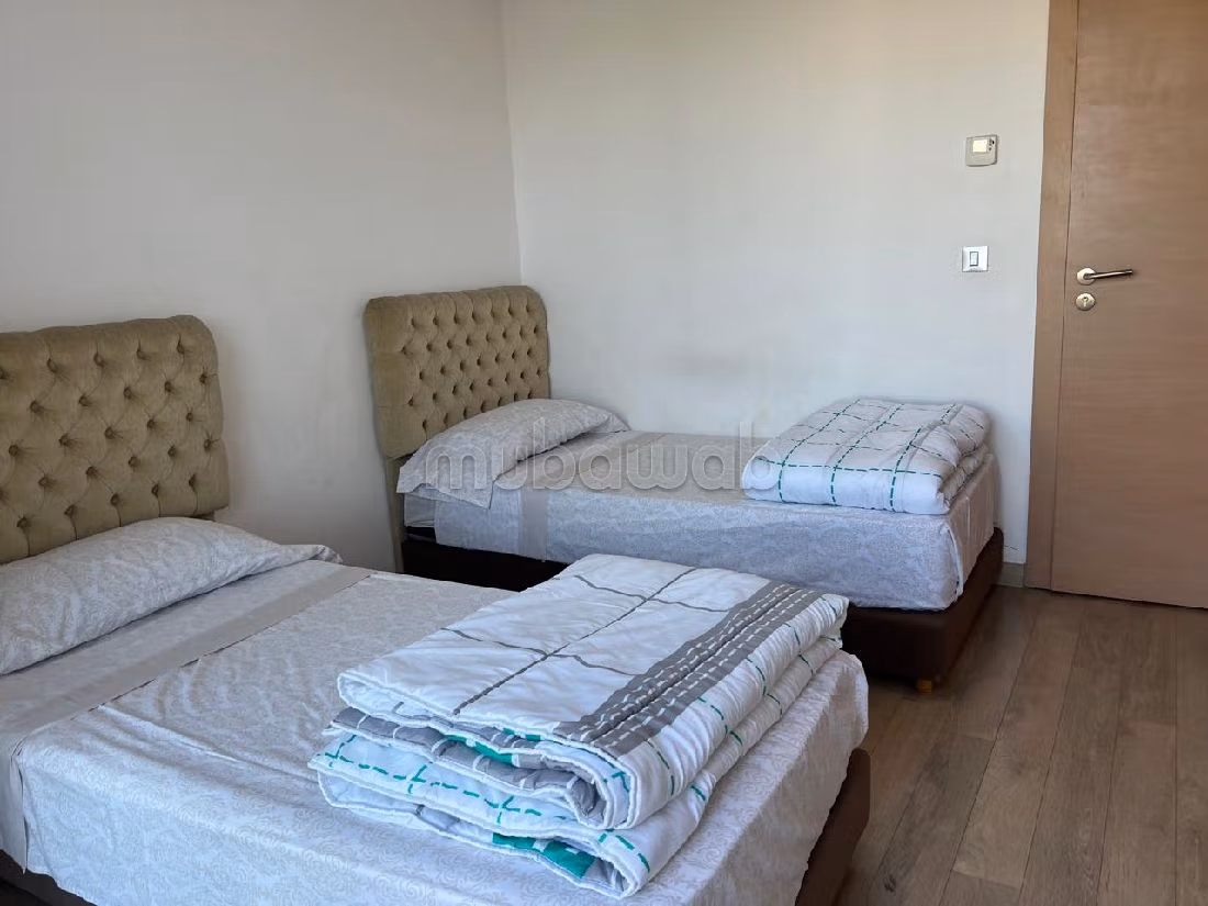 شقة رائعة للإيجار ببوسكورة. المساحة الإجمالية 100 م². مفروشة