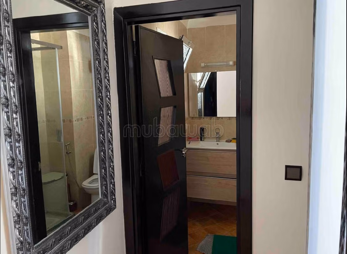 Find an apartment to buy. Area 63 m². Attic