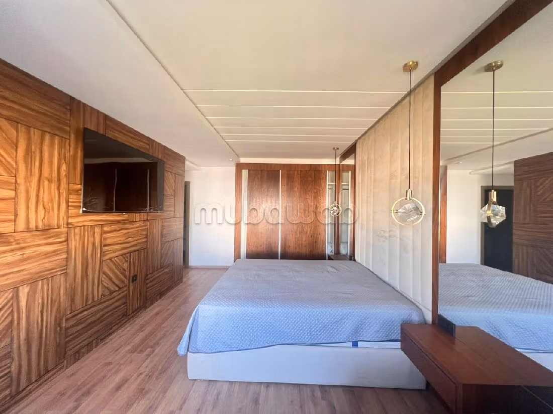 Luxueuse Appartement Avec Piscine City Center