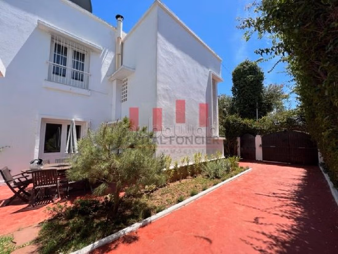 Eccezionale casa di lusso in affitto a CIL Hay Salam. 5 camere. Arredato