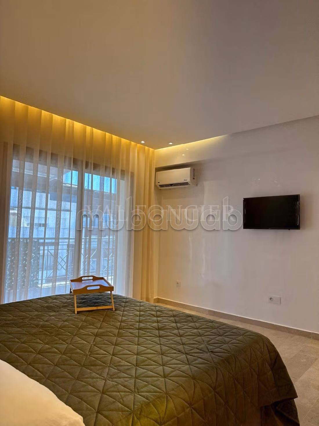 Lovely apartment for rent in Racine. 2 lovely rooms. Well decorated