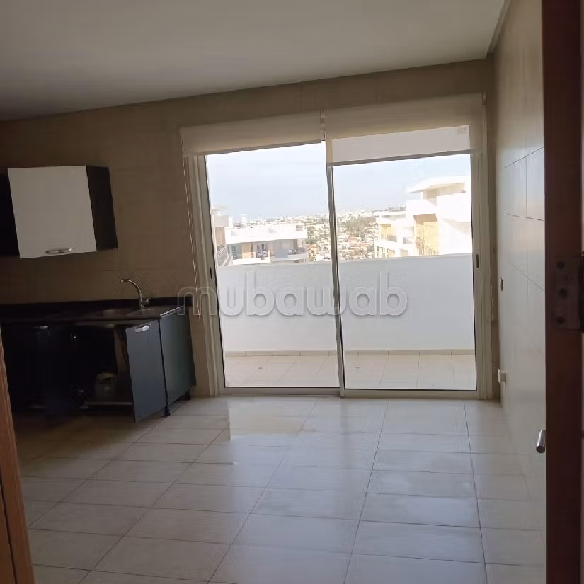 Alquila tu vivienda en Riyad. 6 habitaciones. Terraza grande