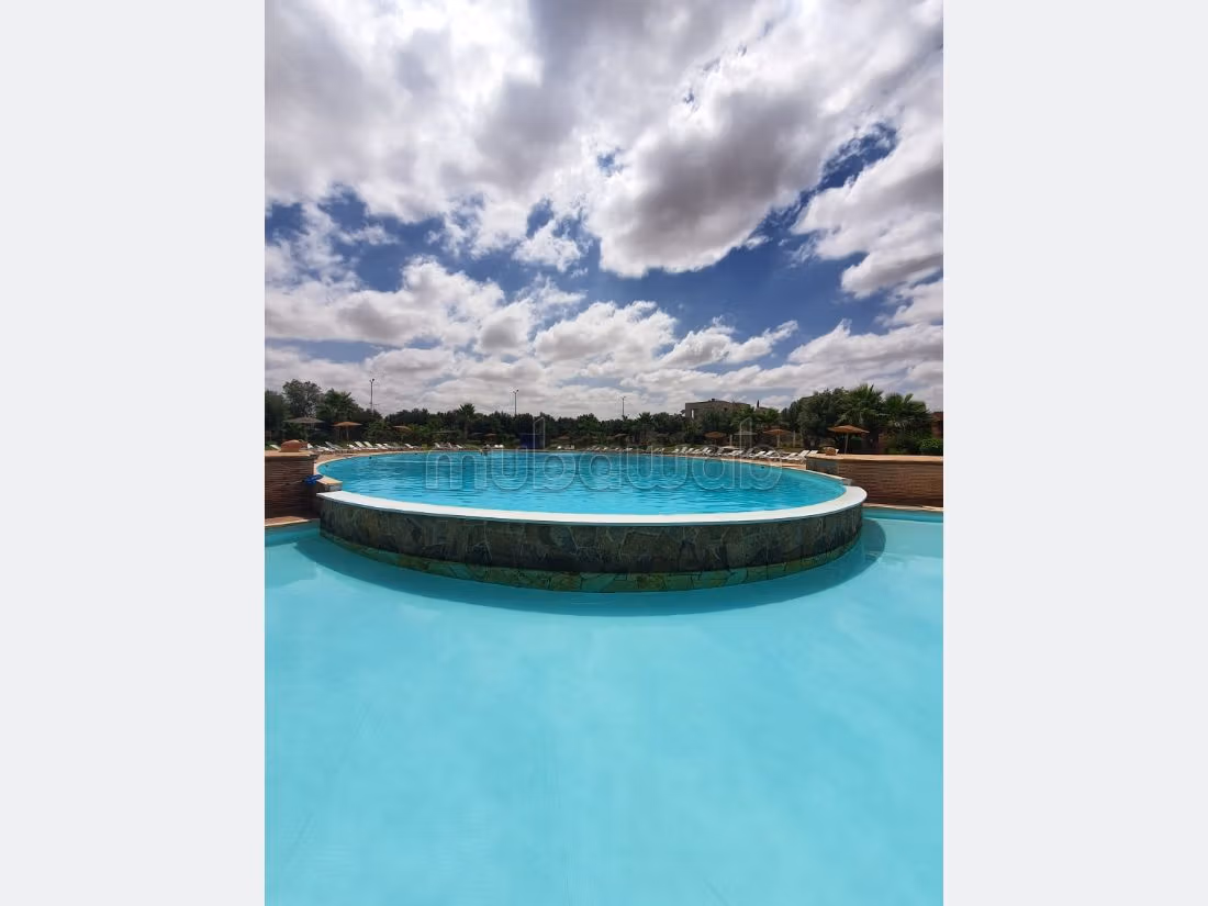 Appartementen om te huren in Route Casablanca. Totale oppervlakte 87 m². Volledig gemeubileerd.