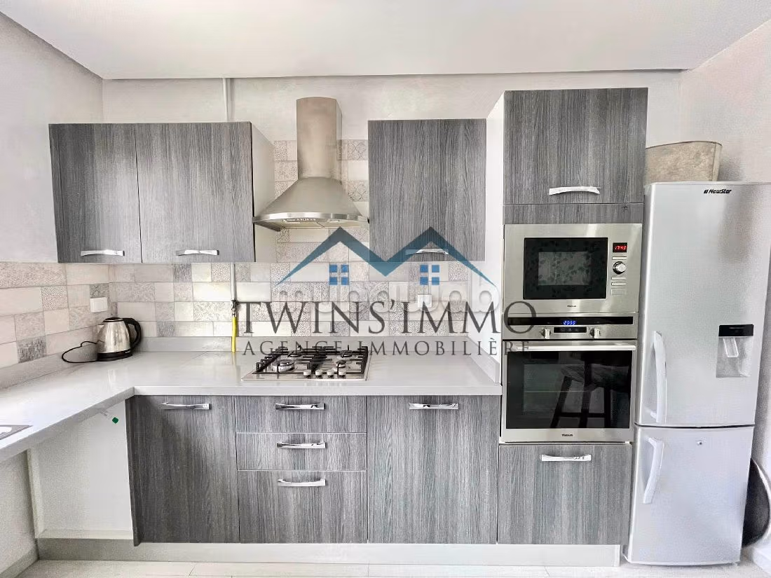 Apartment for rent in Les Jardins de Carthage. Area of 85 m². Cellar