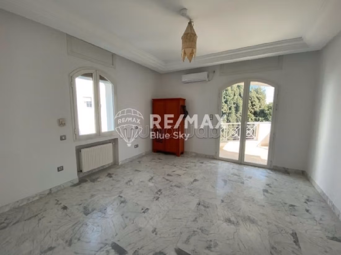 Villa avec piscine à vendre Gammarth Touristique