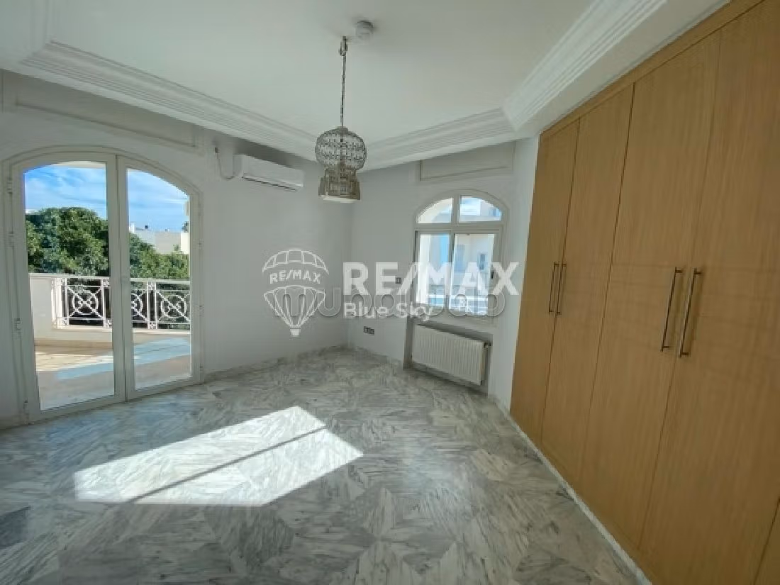 Villa avec piscine à vendre Gammarth Touristique