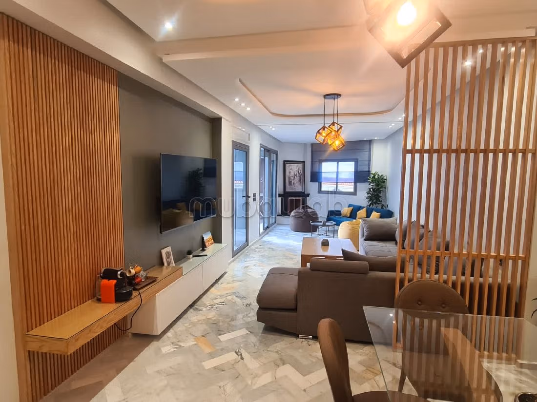 Superbe studio moderne avec terasse a les princess